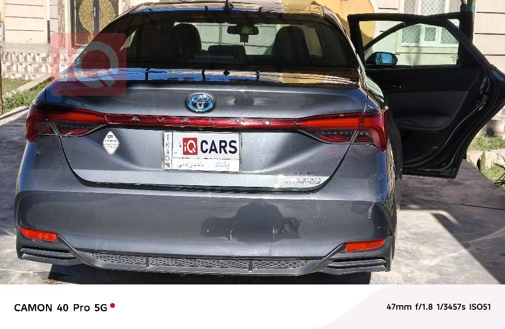 تويوتا أفالون